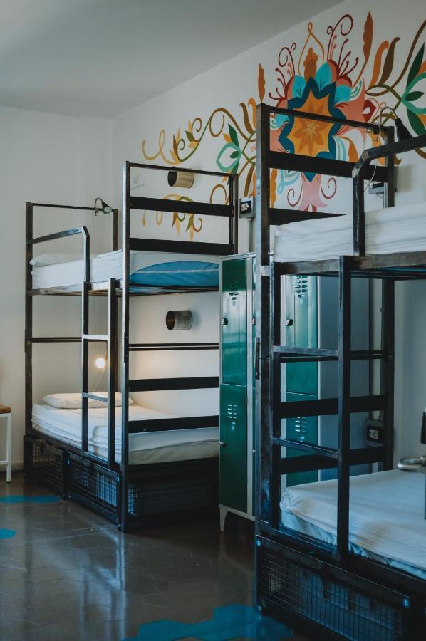 Madama Hostel & Bistrot Milan Bagian luar foto
